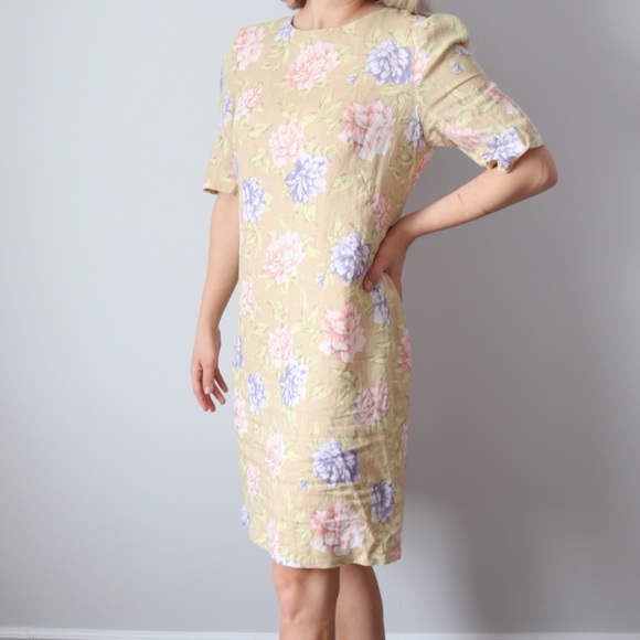 Vintage linen shift dress - Picture 2 of 8